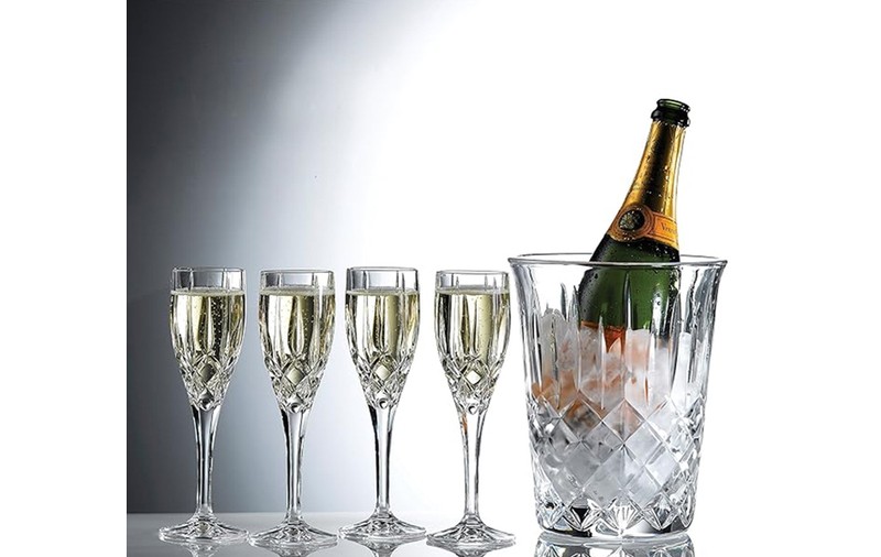 Top 5 beneficii ale paharelor de sampanie din cristal Bohemia