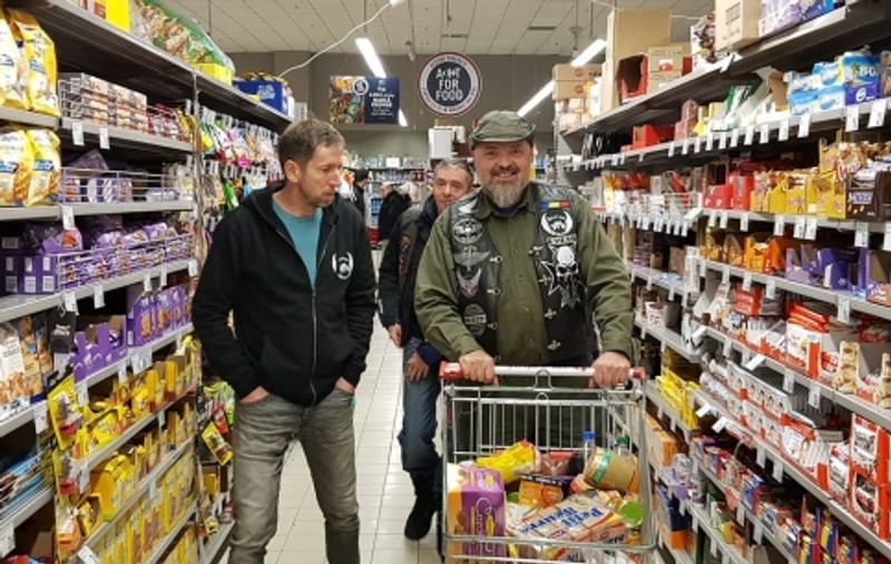 ONU trage un semnal de alarmă: Cumpărăturile excesive ar putea duce la o criză de alimente