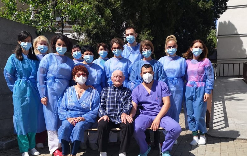 Veteran de război, după ce s-a vindecat de COVID: „Trăiesc minunea de a mă întoarce sănătos acasă”