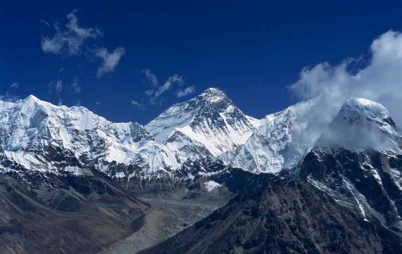 O salvamontistă din Braşov a reușit să cucerească un important vârf din Himalaya