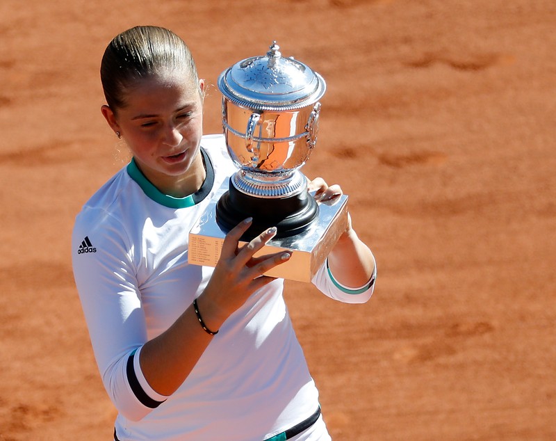 LIVE TEXT Finala de la Roland Garros: Simona Halep - Jelena Ostapenko 6-4, 4-6, 3-6. SimoNAIVA! Românca a pierdut titlul, după ce a avut 6-4, 3-0. În decisiv, a condus cu 3-1! GALERIE FOTO & VIDEO