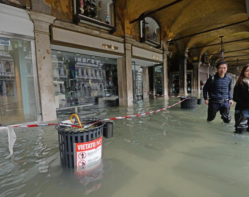 Stare de urgență în Veneția în urma inundațiilor. Premierul Italiei: „O lovitură în inima țării”
