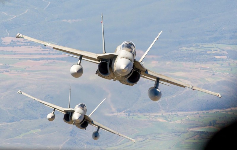 Zona de interdicţie aeriană deasupra Ucrainei nu ar proteja ţara de armamentul folosit de Rusia, spune un specialist militar