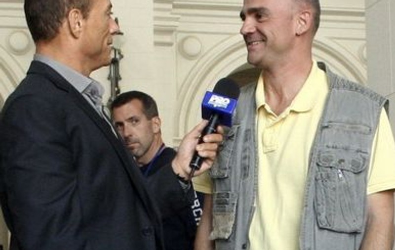Jean Claude Van Damme i-a luat un interviu lui Cătălin Radu Tănase