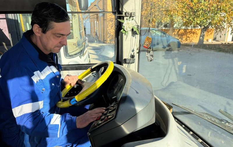Povestea bărbatului din Timișoara a cărui viață se identifică de 30 de ani cu istoria transportului electrificat al orașului
