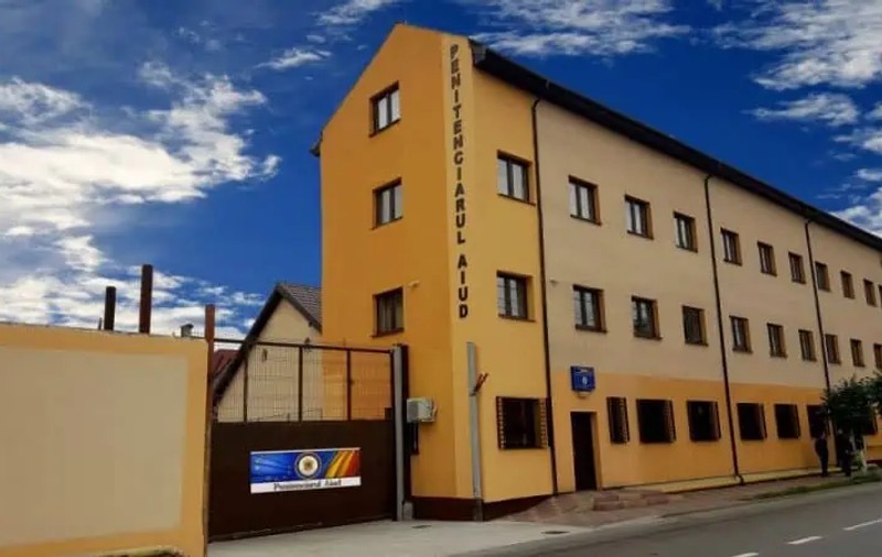 Un fost polițist militar care și-a ucis soția vrea să fie eliberat din Penitenciarul Aiud