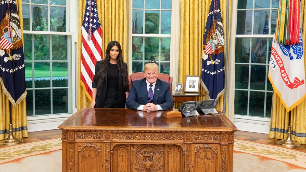 intalnire donald trump kim kardashian