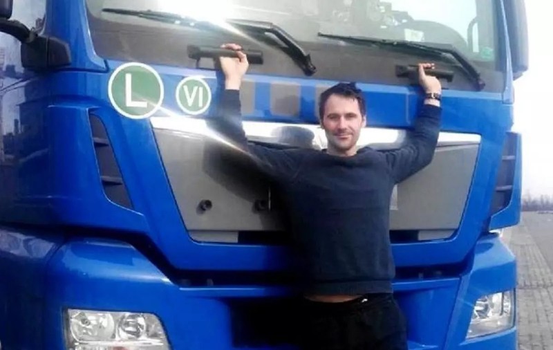 Ultimele cuvinte spuse chiar ucigașului său de un șofer român de TIR omorât cu maceta, în Franța: „Mergi la muncă, nu fura!”