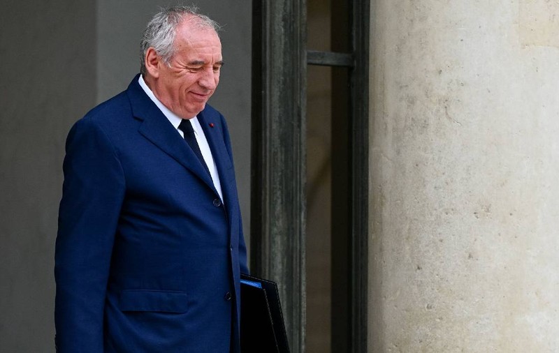 Premierul François Bayrou și-a prezentat demisia președintelui Emmanuel Macron: „Este urgentă numirea unui prim-ministru”