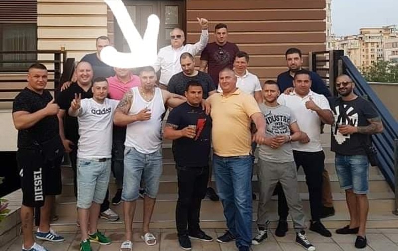 Scandal între interlopii care pozează în dezvoltatori imobiliari: ”Dacă nu-mi dai banii, te snopesc în bătaie”. Membru al clanului Cordunenilor, arestat preventiv