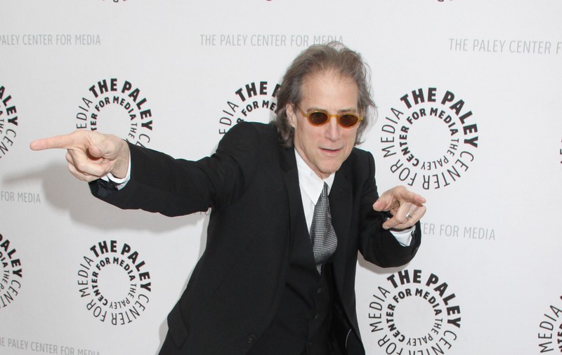 Richard Lewis a murit la vârsta de 76 de ani. Actorul american fusese diagnosticat cu Parkinson în 2023