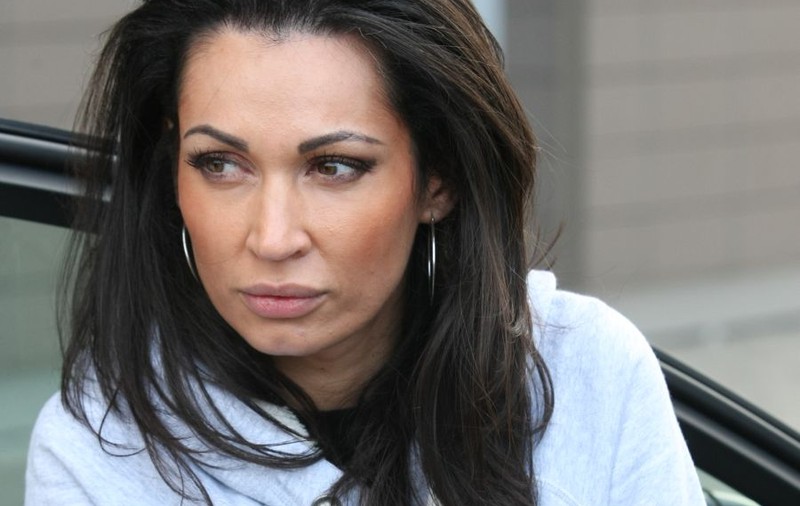 Ce face Nicoleta Luciu, cu UN BĂRBAT BINE DE TOT, DE SĂRBĂTORI? Uite ce PREGĂTEŞTE BRUNETA!