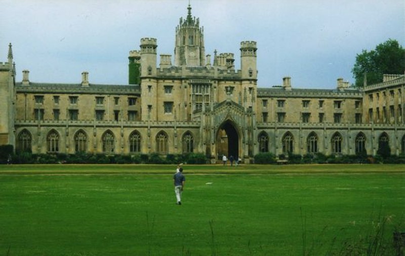 Un om al străzii a intrat la universitatea Cambridge: "Nu pot spune că asta mi-am dorit dintotdeauna"