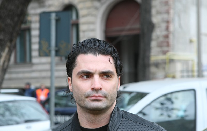 Parcă ar avea un rol în seria "Furios şi iute". Pepe arată de ce este considerat latino lover veritabil | VIDEO