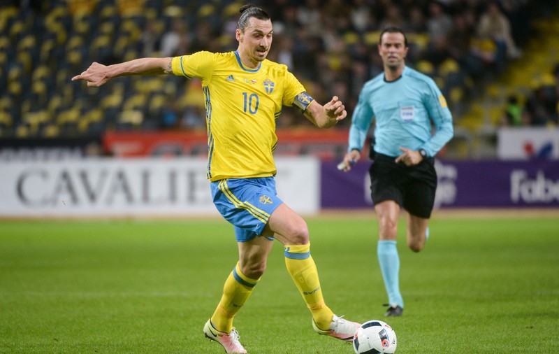 Toată lumea trage de Ibrahimovic. Atacantul suedez are oferte de pe toate continentele / VIDEO