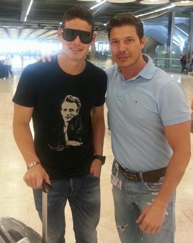FOTO / James Rodriguez se pregăteşte să semneze cu Real Madrid