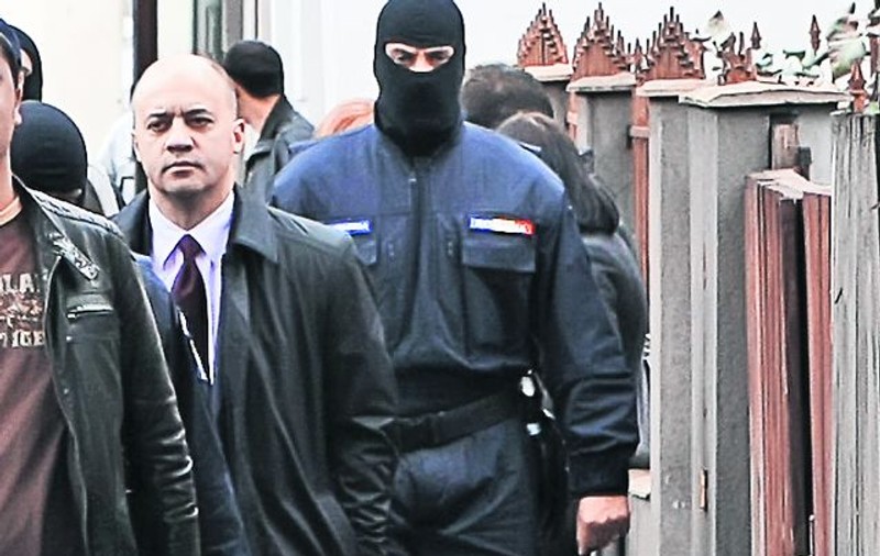 Mafia bancherilor a tras «ţepe» de 22.000.000 €