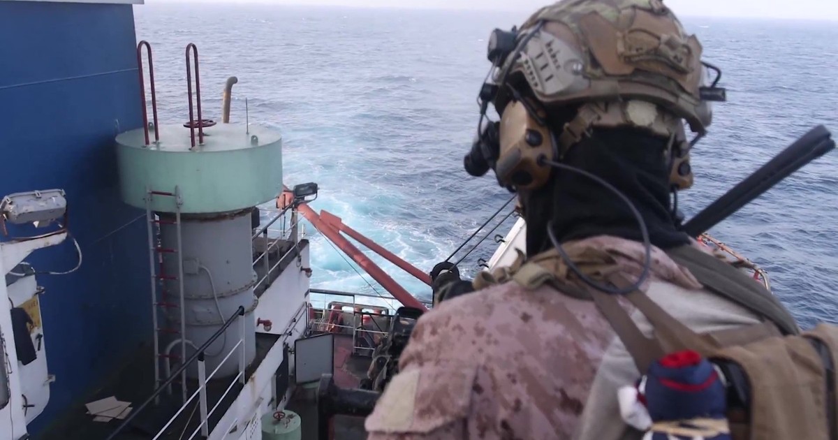 Soldat american la bordul unui petrolier iranian confiscat. Imagine cu caracter ilustrativ Foto: Profimedia