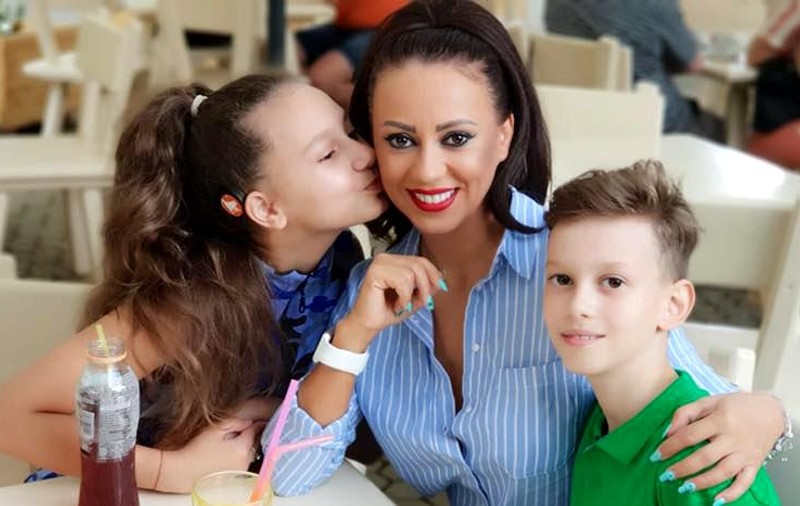 Larisa Drăgulescu a fost cerută în căsătorie. Fosta soție a lui Marian Drăgulescu, mai fericită ca niciodată