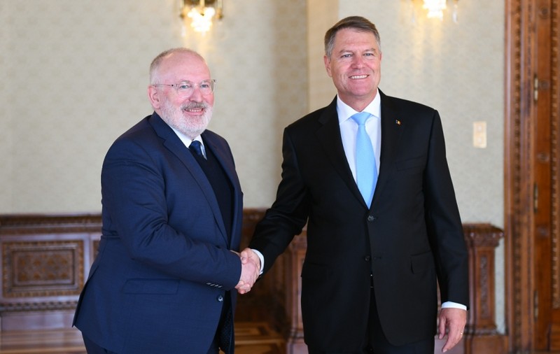 Frans Timmermans s-a întâlnit cu Klaus Iohannis. Președintele a zis că „eficiența DNA este de necontestat”
