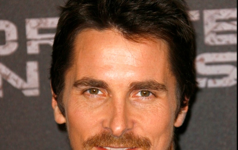 Christian Bale, în rolul unui fotograf pe frontul din Afganistan 