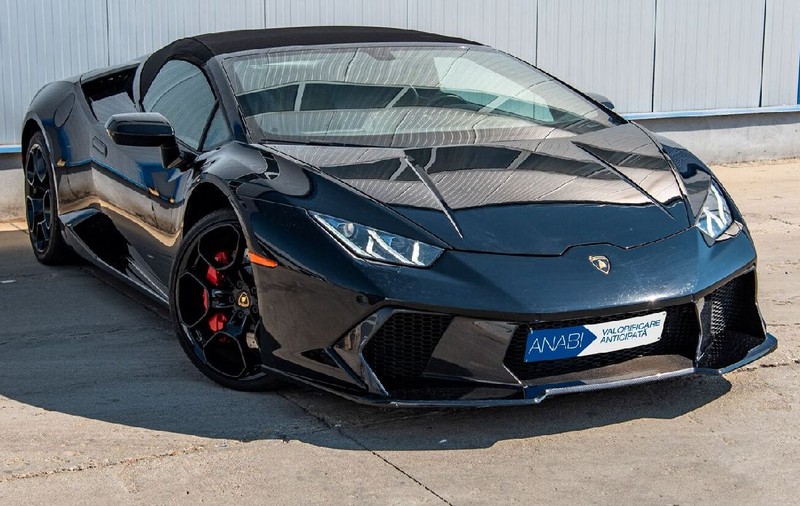 Lamborghini Huracan, confiscat și cu parbrizul crăpat, scos la licitație de statul român pentru a treia oară, cu prețul la jumătate