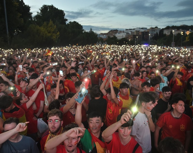 Toată Spania a sărbătorit în stradă victoria naționalei la EURO 2024. „Au jucat mai bine decât orice altă echipă. A fost extraordinar!” VIDEO