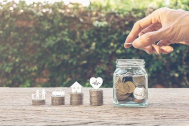 Câteva priorități atunci când vine vorba de planul de economisire: sănătate, casă, mașină, viitorul educației copiilor Foto: 123rf.com