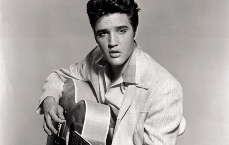 Presupusa ”fiică” a lui Elvis Presley cere familiei artistului 130 de milioane de dolari