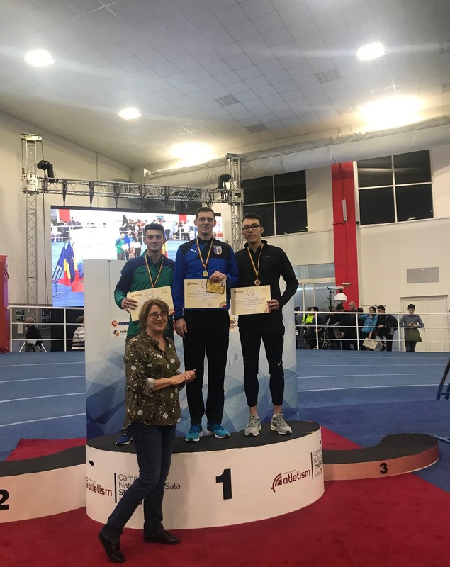 ”Struțul” Marian Oprea, campion național la triplusalt la 35 ani