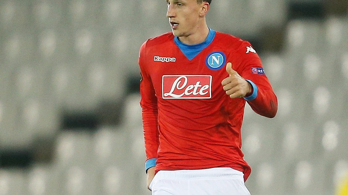 Vlad Chiricheș rămâne la Napoli. Peninsularii au sistat negocierile cu Galata, anunțul a fost făcut de italienii de la calcionapoli24.it.
