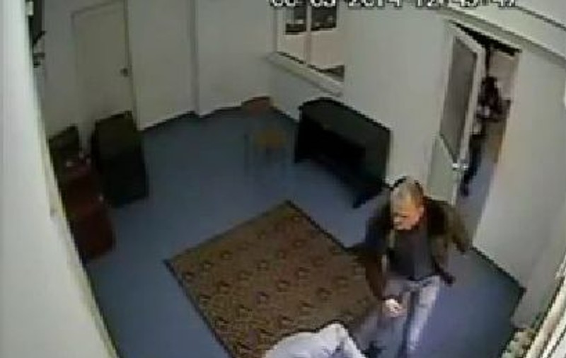 INIMAGINABIL! Minoră BĂTUTĂ CRUNT de ŞEFUL POLIŢIEI PIATRA NEAMŢ | VIDEO