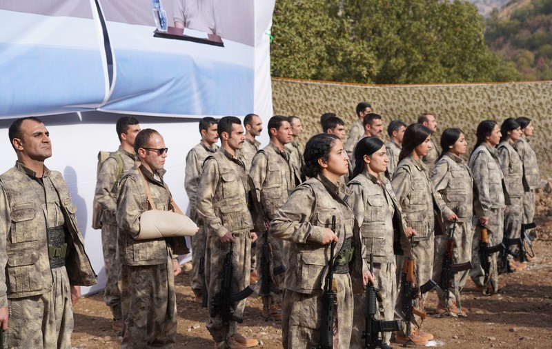 Gruparea kurdă PKK renunță la insurgență și își retrage luptătorii din Turcia