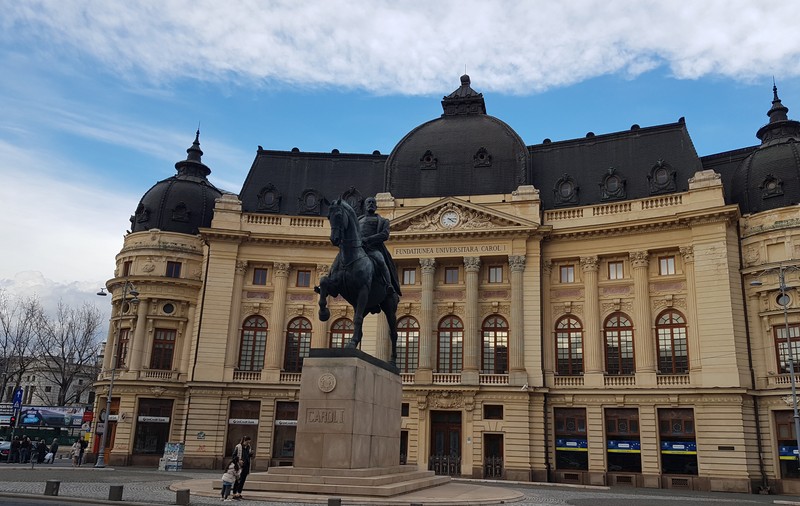 Biblioteca Universitară ”Carol I” a împlinit 123 de ani. Este ridicată pe locul unde Eminescu a citit ”Scrisoarea a III-a”