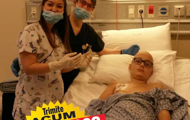 Alex luptă din răsputeri să se întoarcă acasă. După mai bine de 12 ani de suferință, băiatul are toate șansele să se vindece