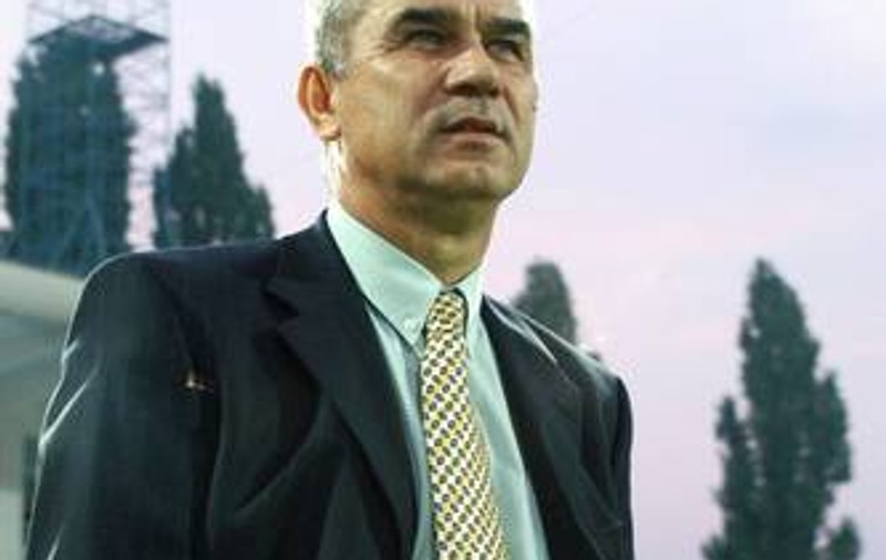 Iordănescu îl avertizează pe Stoichiţă să nu improvizeze la Galaţi