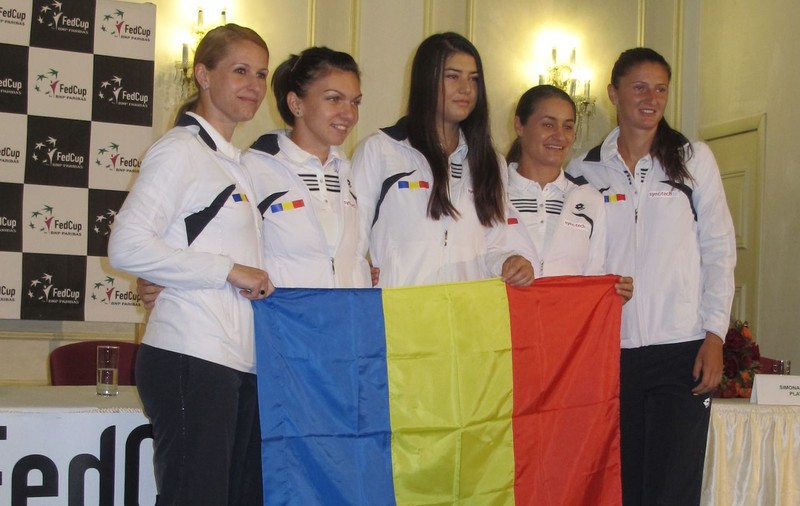 ROMÂNIA - SERBIA, FEDCUP. SORANA CÎRSTEA o înfruntă pe ANA IVANOVIC, cea mai bună prietenă a ei, în chiar primul meci al întâlnirii