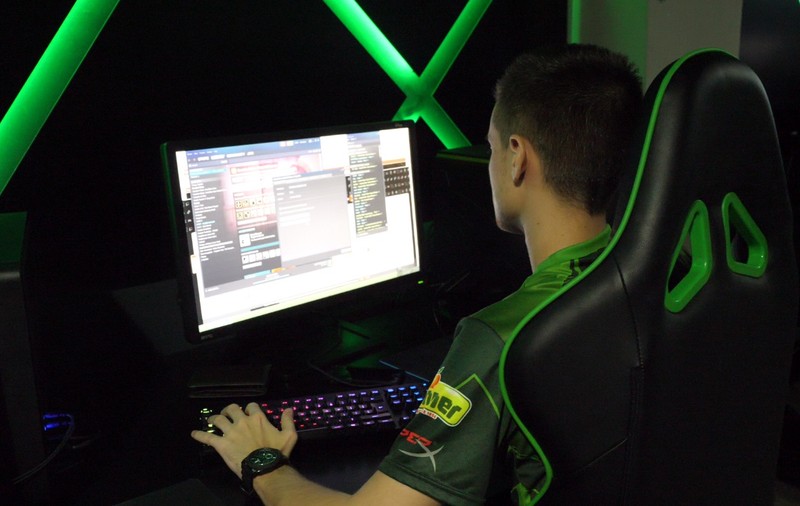 Dicționar de gaming. Ce înseamnă să fii „noob” sau să primești un „loot”