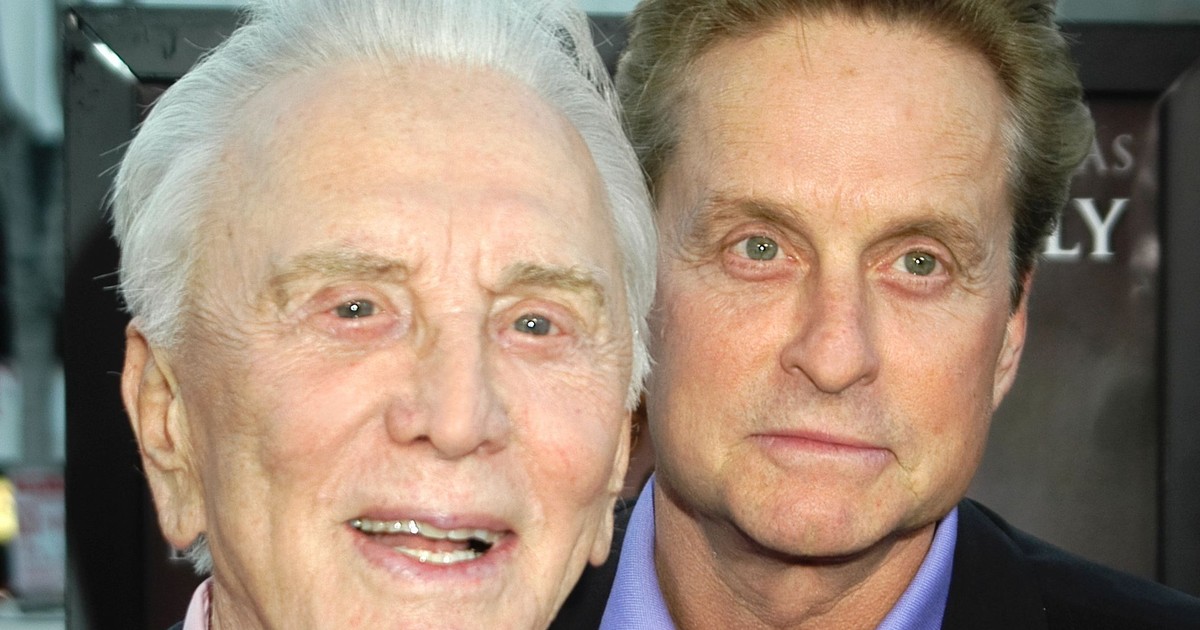 Kirk Douglas a murit