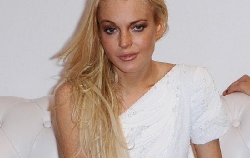 Lindsay Lohan, surprinsă în timp ce îşi injecta heroină