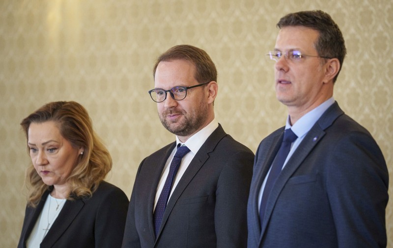 Înregistrare din ședința USR. Momentul în care Elena Lasconi află de la Moșteanu și Fritz că nu va primi finanțare pentru campania electorală