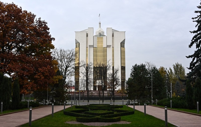 Pană de curent majoră în Republica Moldova. Inclusiv Chișinăul este afectat de problemele de la rețeaua din Ucraina