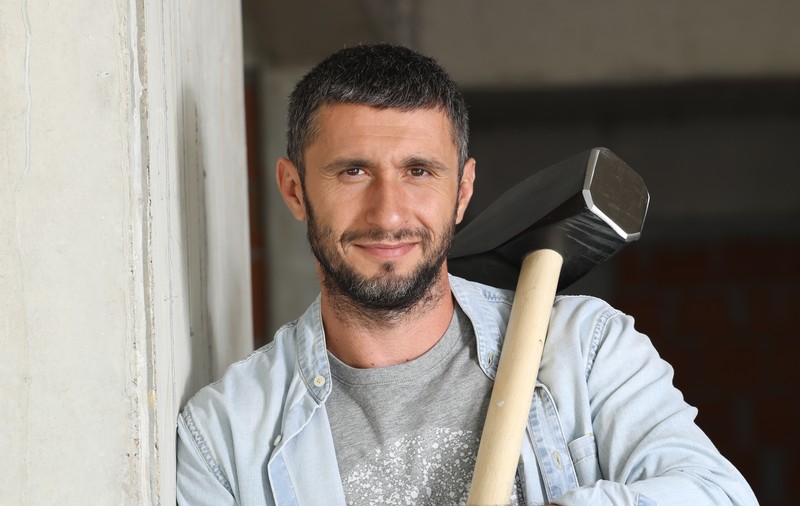 EXCLUSIV. Dragoș Bucur, forțat să ia decizii dificile. Cu multe de făcut și puțin timp la dispoziție, «s-a întâmplat să renunț la câteva proiecte»