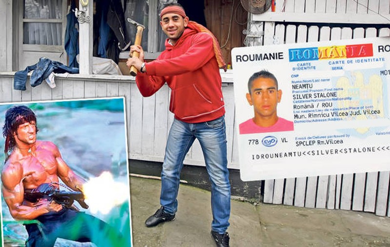 Ei sunt "Rambo" şi "Superman" de Carpaţi! Doi tineri din România, ce trăiesc în sate uitate de lume, sunt, fără voia lor, copiile nereușite ale unor staruri sau personaje hollywoodiene!