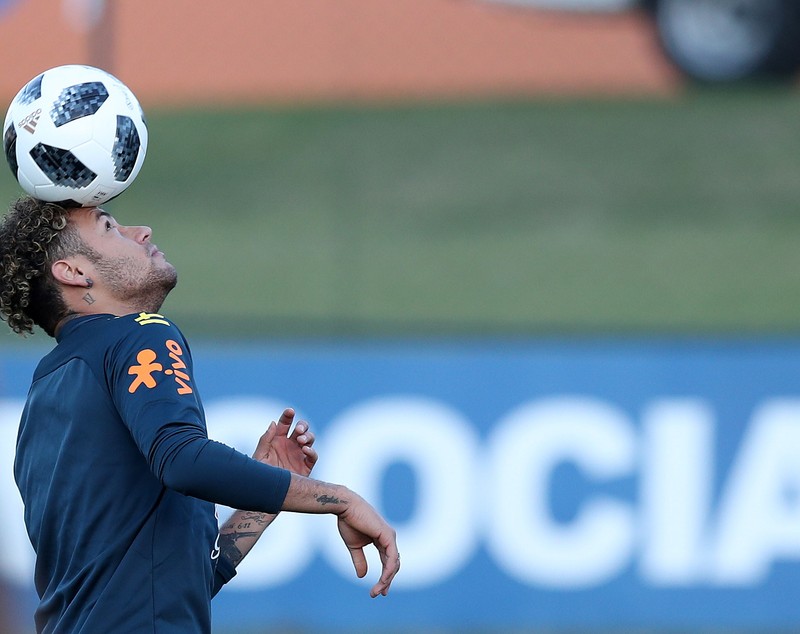 Neymar, primul antrenament cu balonul cu naționala Braziliei | FOTO
