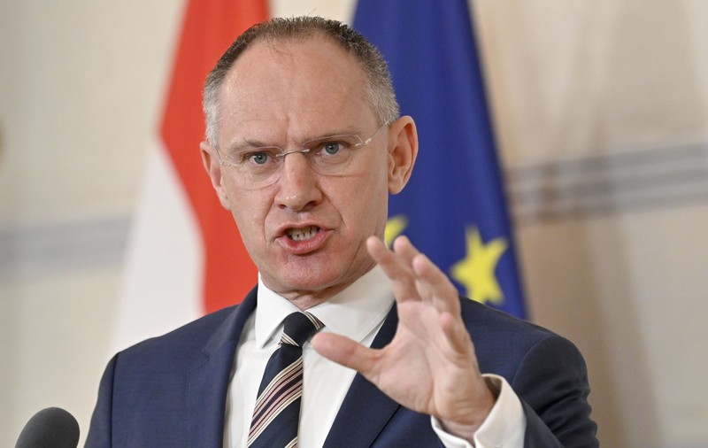 AUSTRIA CERE PENTRU SCHENGEN: migranții să fie înregistrați în țările de graniță, nu la ei, și condiții clare pentru returnarea migranților -  răspuns pentru Libertatea. Ce mai solicită ca să ne accepte?