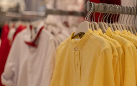 Un celebru brand de haine a intrat în insolvență, după ce a făcut datorii de 46 de milioane de euro: „Condiții dificile pe piață”