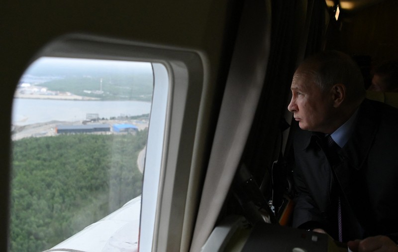Elicopterul în care zbura Vladimir Putin a fost prins în „epicentrul respingerii unui atac ucrainean cu drone”