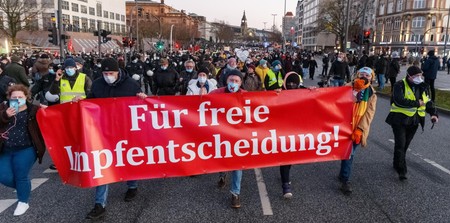Protest anti-COVID-19 la Hamburg / FOTO: Hepta