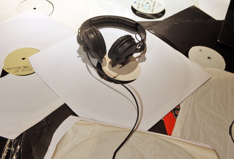 Căștile Sennheiser HD25